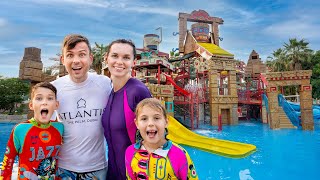 Vacances en famille au parc aquatique