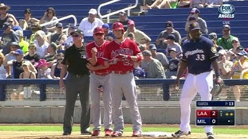 LAA@MIL: Cron adds to the lead with an RBI single