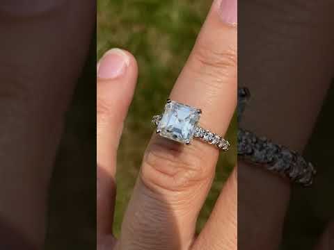 Round Brilliant Lab Grown Diamond Shared-Prong Semi-Eternity Ring (0.72ct) ring video