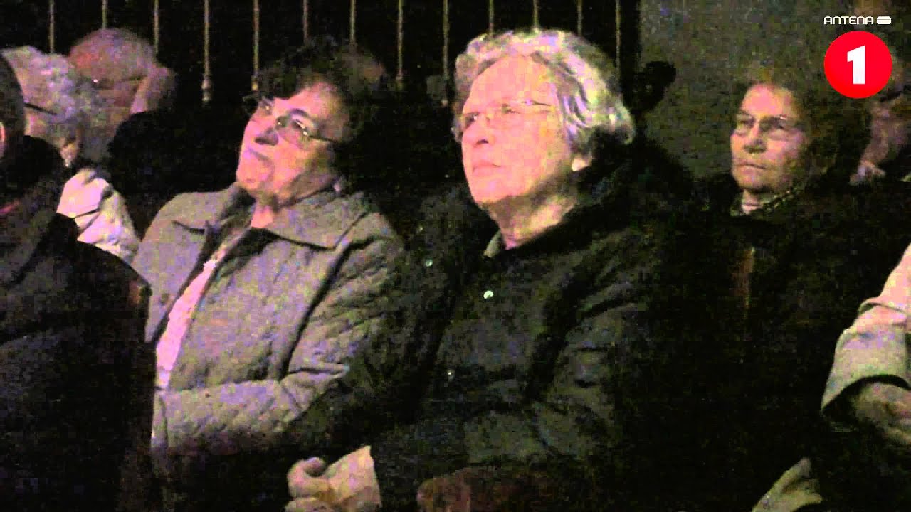 Cati Freitas ao vivo no programa Viva a Música, da Antena 1