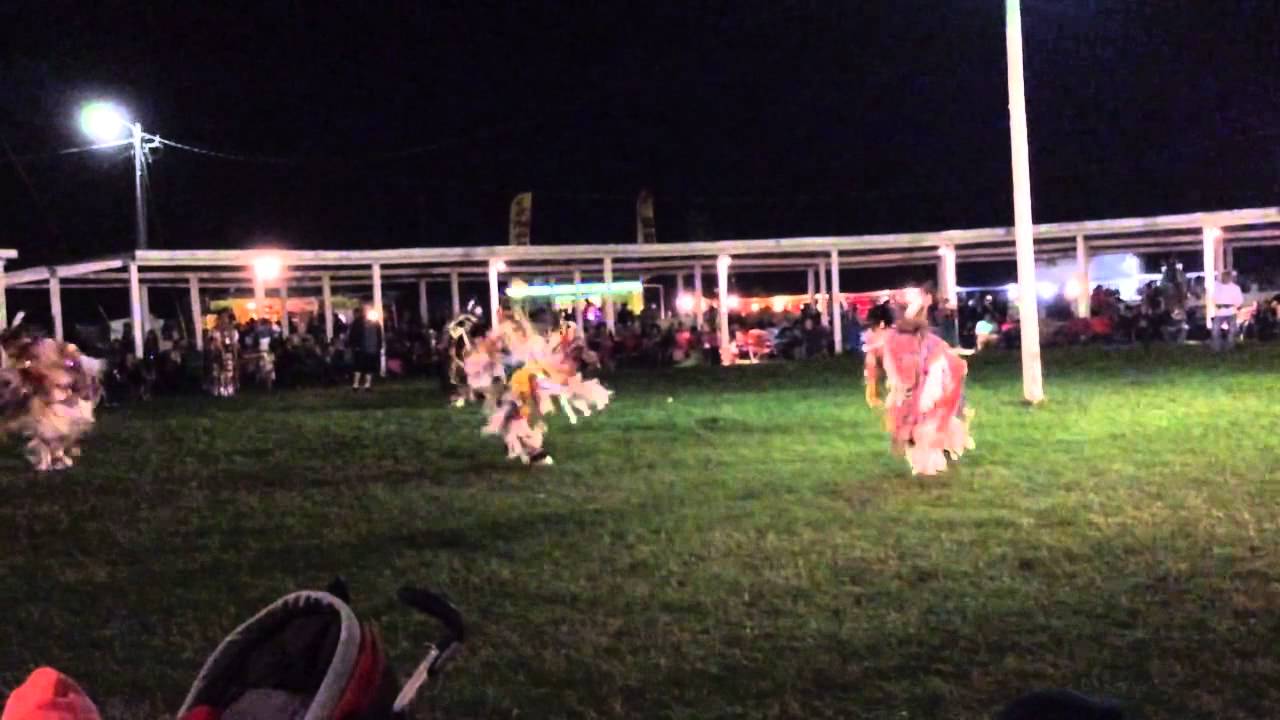 MENS GRASS WHITE SHIELD POWWOW 2014