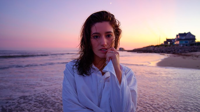 Персия ханзадасынан шыққан жалаңаш қыз Күйеуімнің аузына спермы