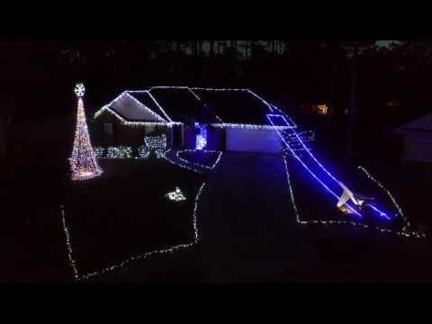 Synchronized Christmas Lights -A Mad Russian's Christmas by Trans-Siberian Orchestra (Light-O-Rama)