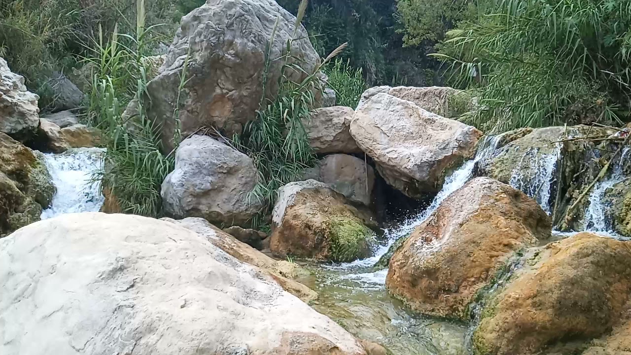 Neela wahan kalar kahar