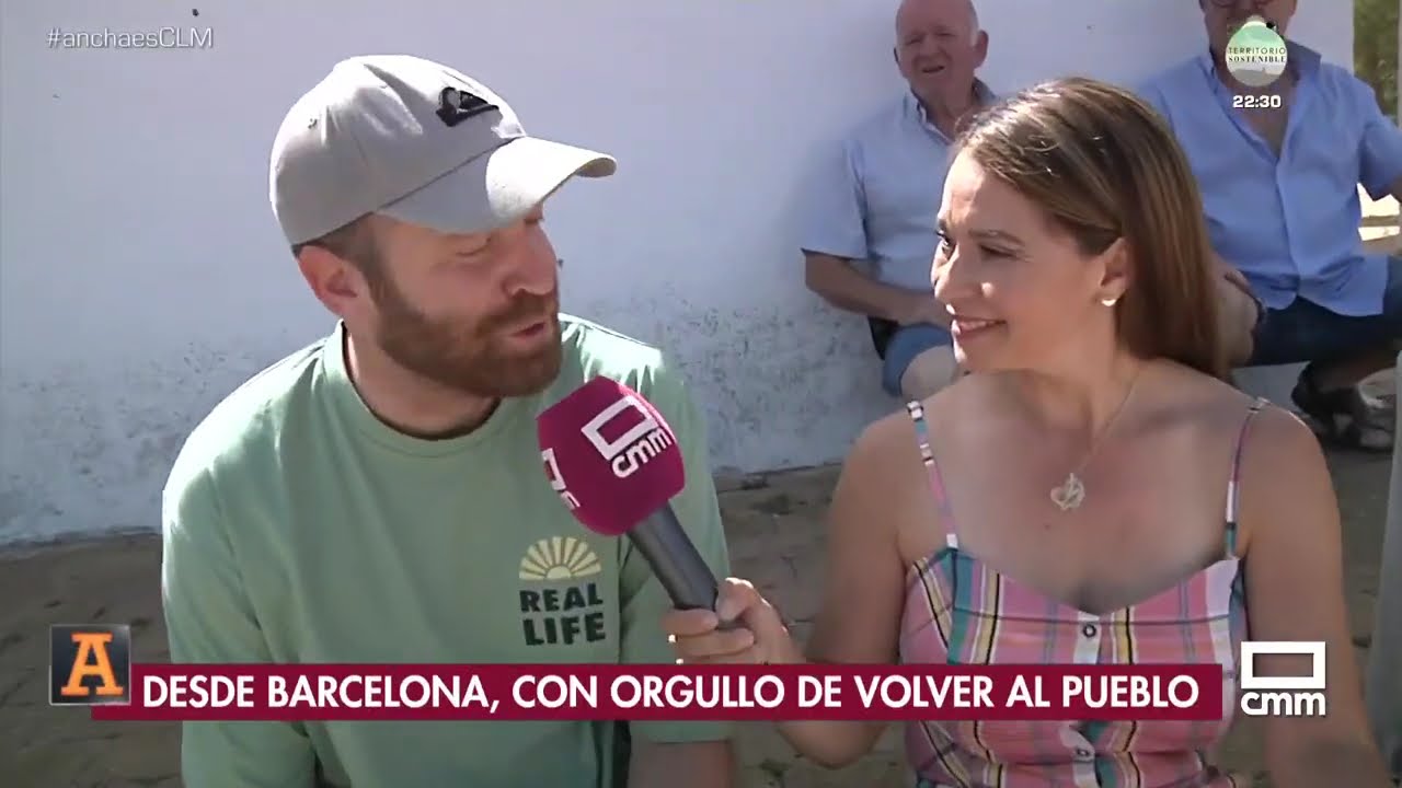 Concurso de habilidad con tractores en Villanueva de la Jara