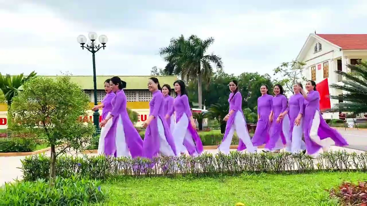 DUYÊN DÁNG ÁO DÀI - PHỤ NỮ  LỮ ĐOÀN 673- QĐ12