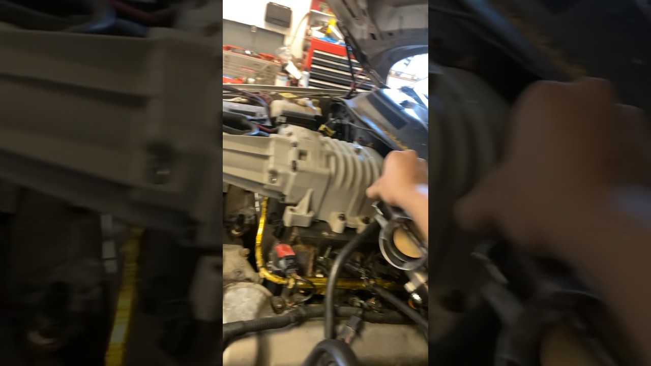 Jeep WJ 4.7 with Eaton M90 Supercharger (first start)