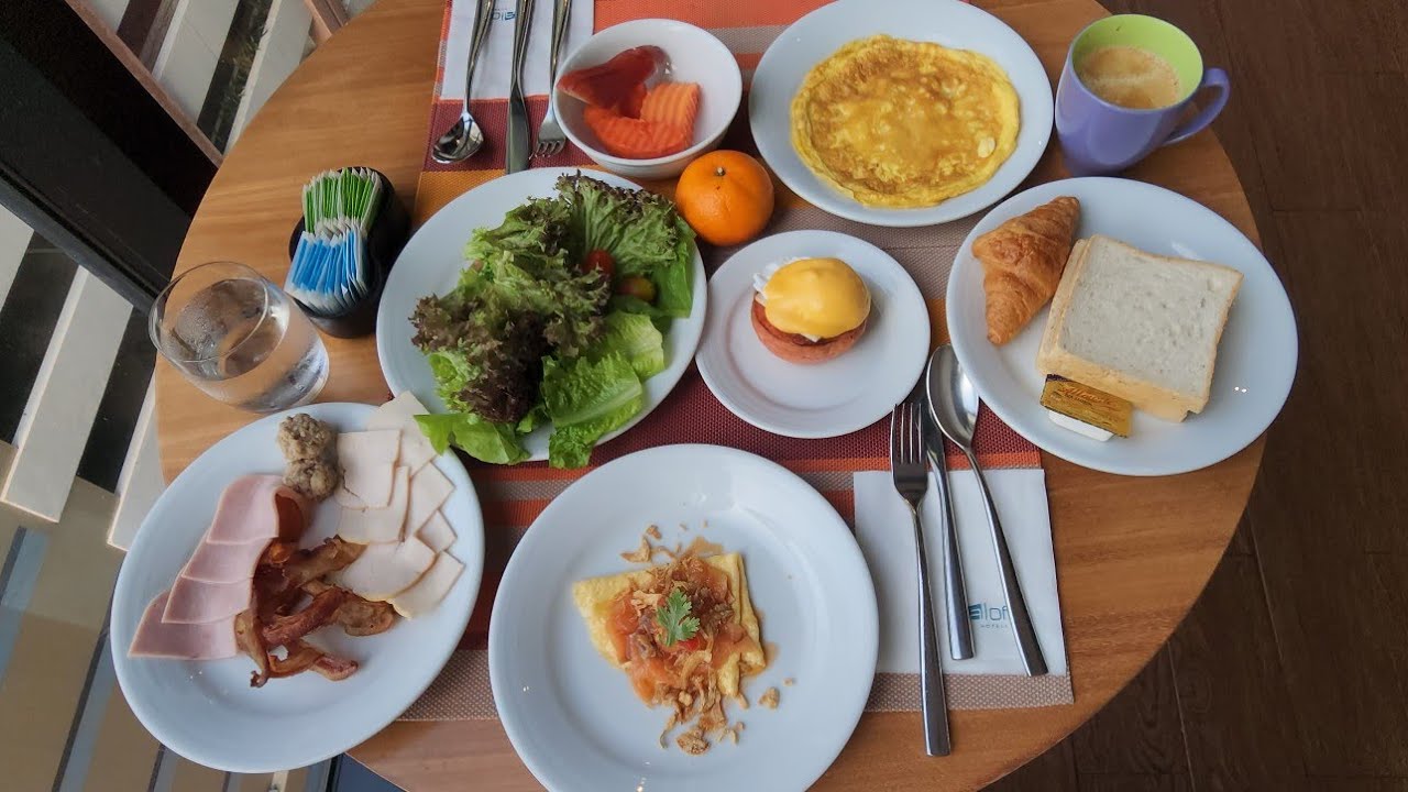 Buffet Breakfast at Crave Aloft Bangkok Sukhumvit 11 โรงแรมอลอฟท์ กรุงเทพ สุขุมวิท 11 Thailand