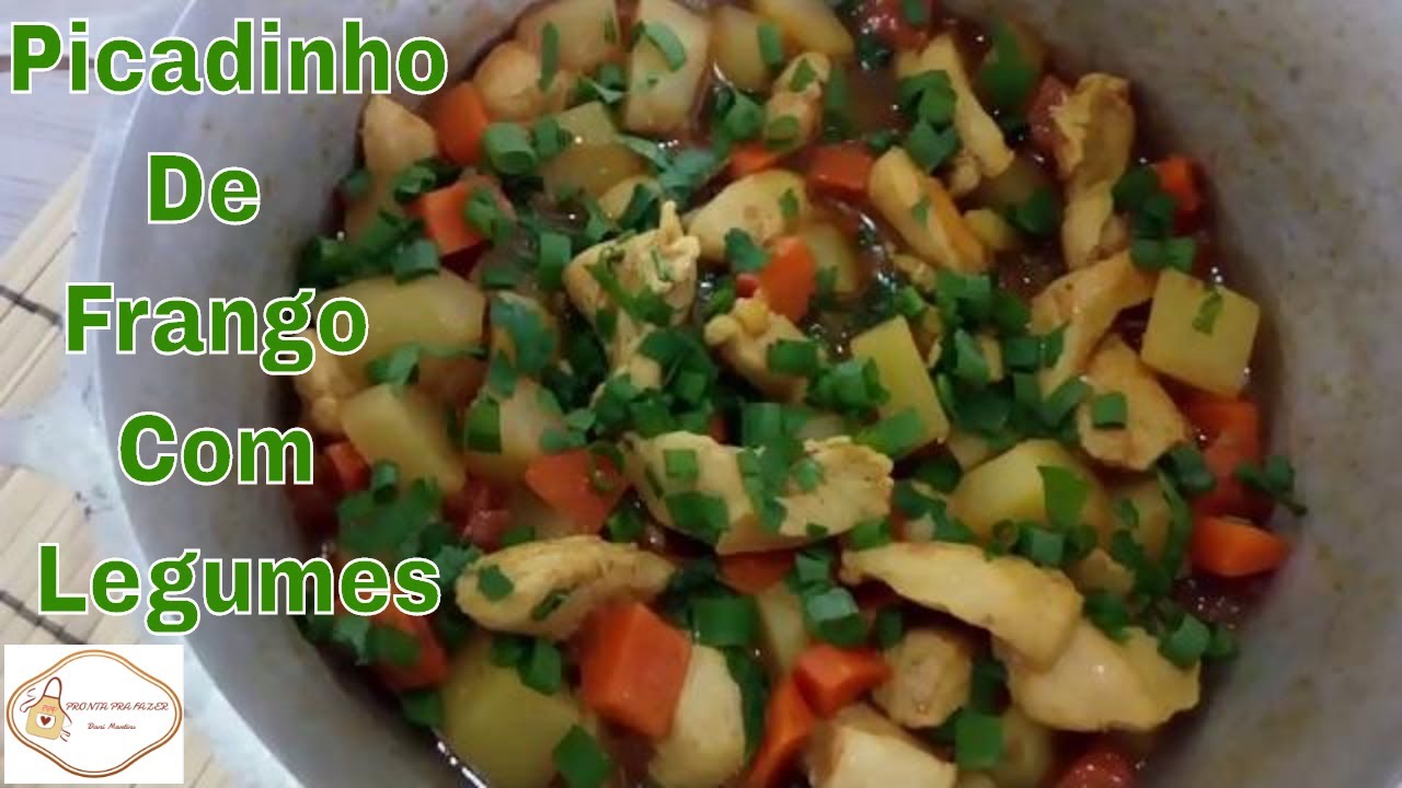 Saborosos cubinhos de frango com um mix delicioso de legumes