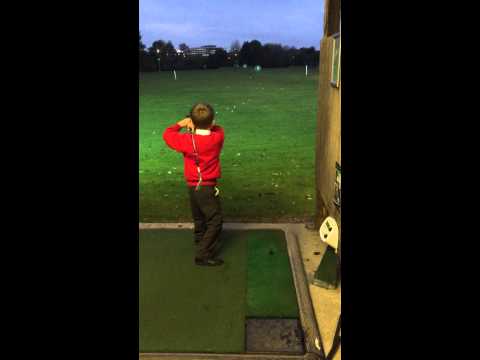 Georgie Atherton Aged 7 Golf swing