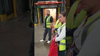 BGR RFID TRACKING at the stretch stretch wrapper and Dock Door BGR RFID TRACKING at the stretch stretch wrapper and Dock Door