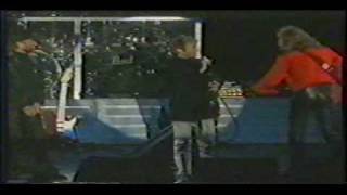 Video thumbnail of "Medley  - Bee Gees - 1991"