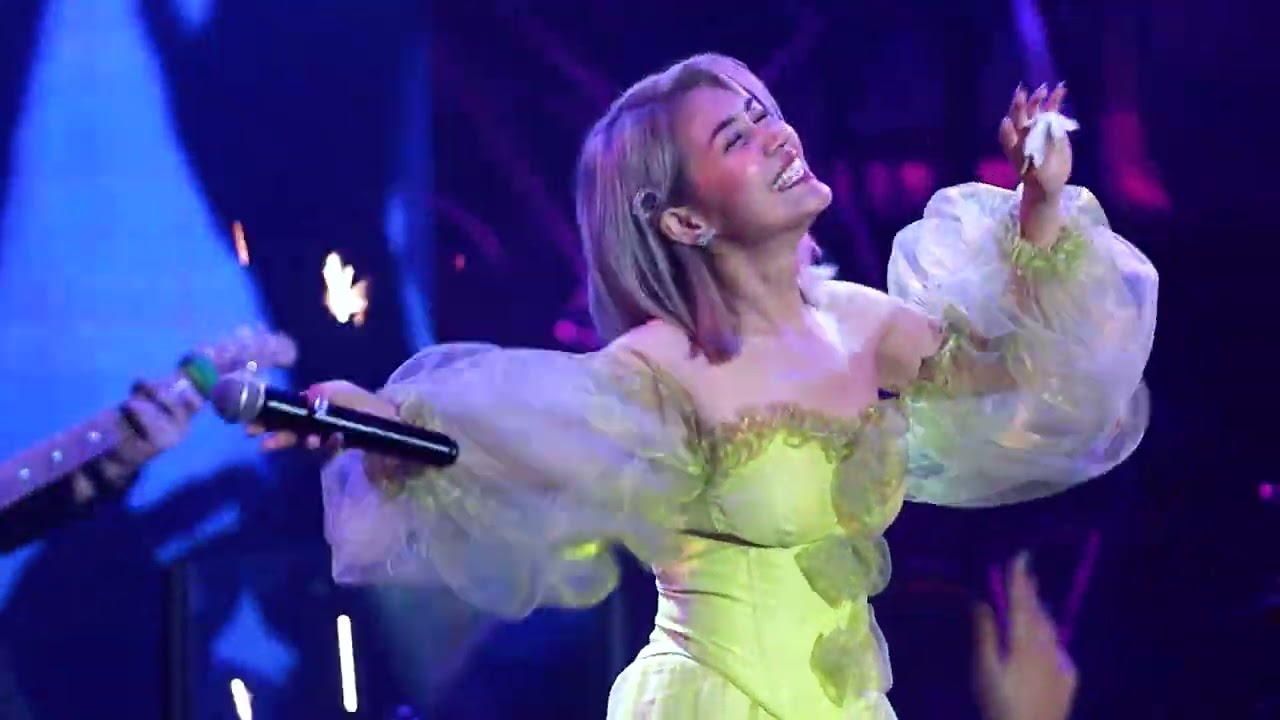 အပြာရောင်ည - YoonMyatThu’s 25th Birthday Show