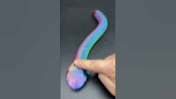 A highly elastic 3D-printed colorful snake that glows in the dark#3dprinting