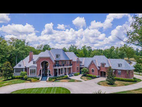 Stunning Ashland City, TN estate just 25 minutes to downtown Nashville!!