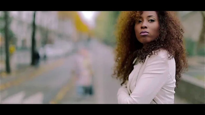 Kelly Standley - Je m'loigne (Clip Officiel 2013)