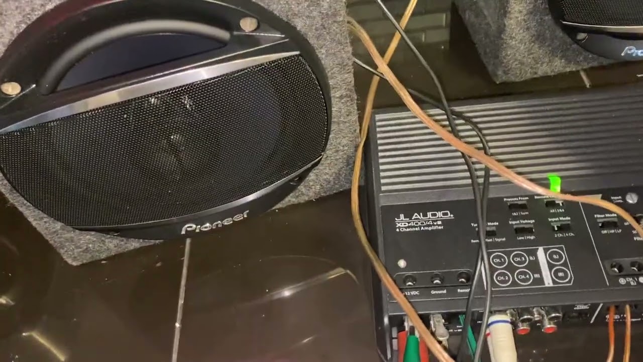 JL Audio XD400/4v2 400W Car Amplifier test video link