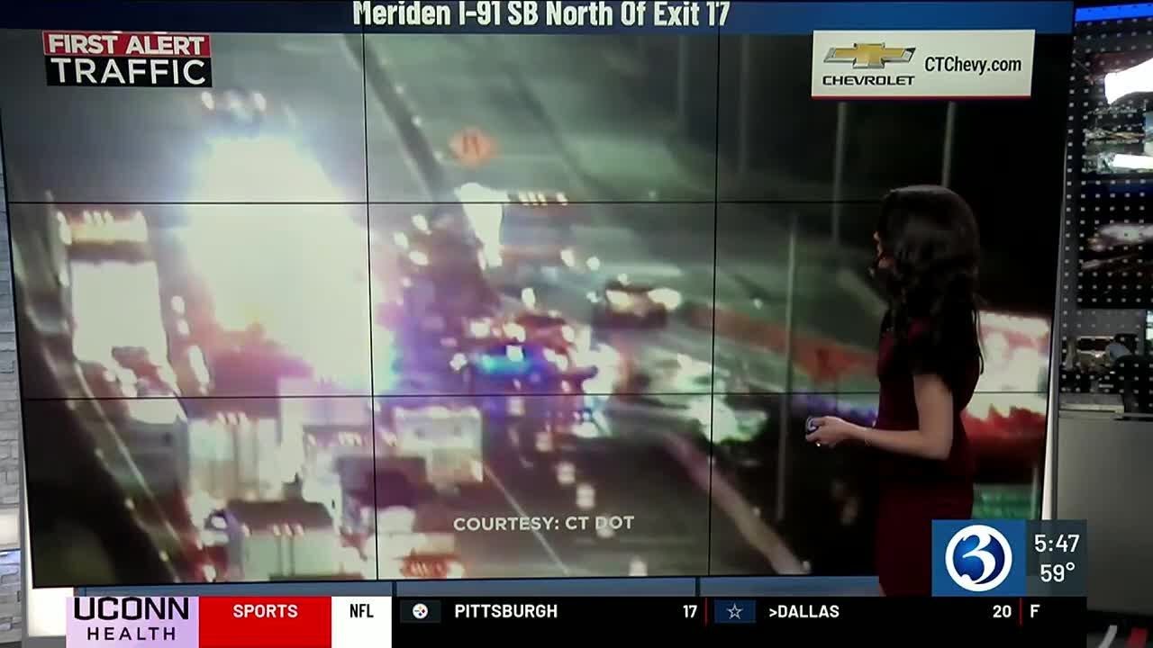 Vehicle fire closes lanes on I-91 north in Meriden - YouTube