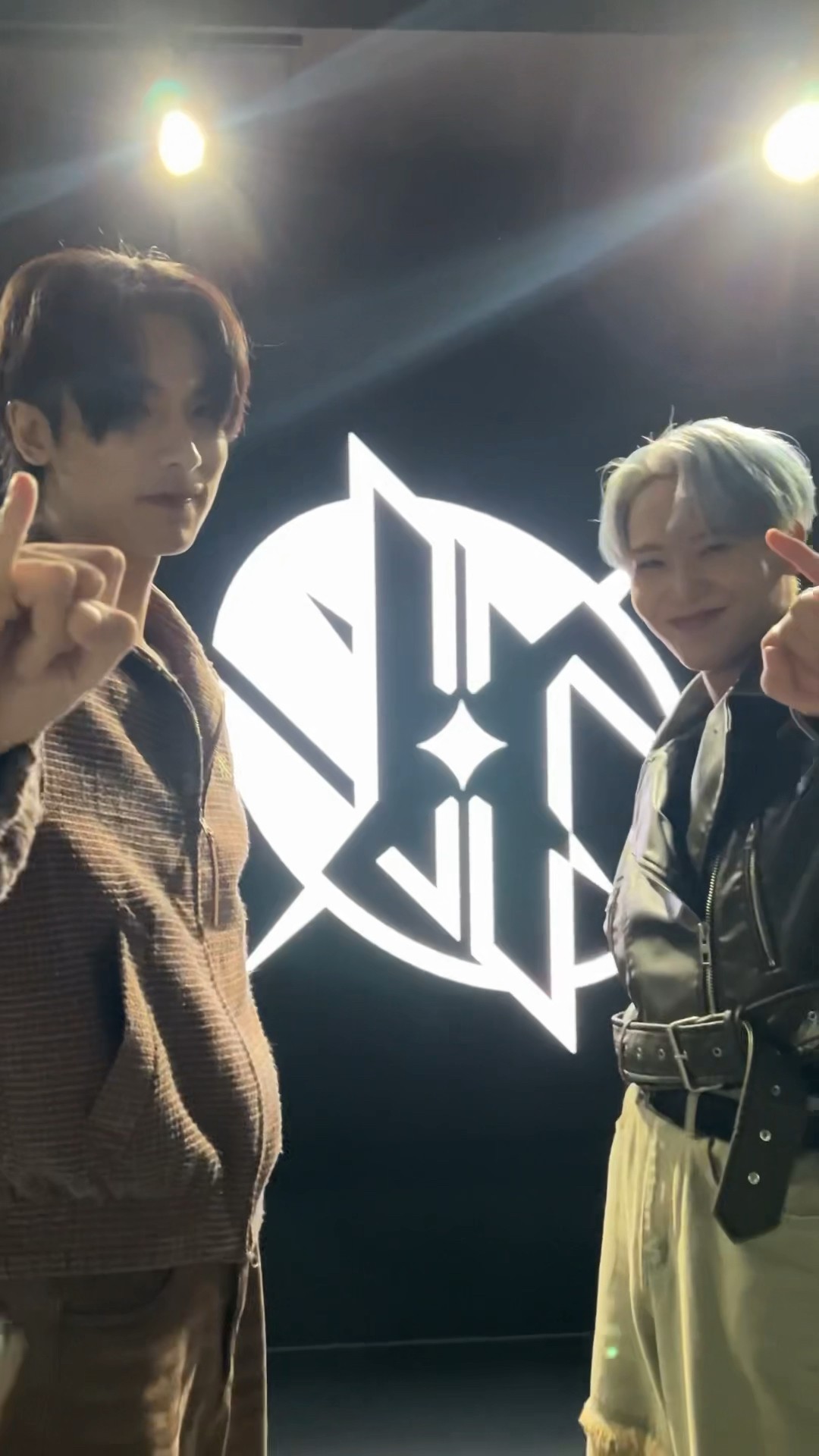 JO1 | 'Venus' with YUTO なかよし祐人くんと！✨✨#安達祐人