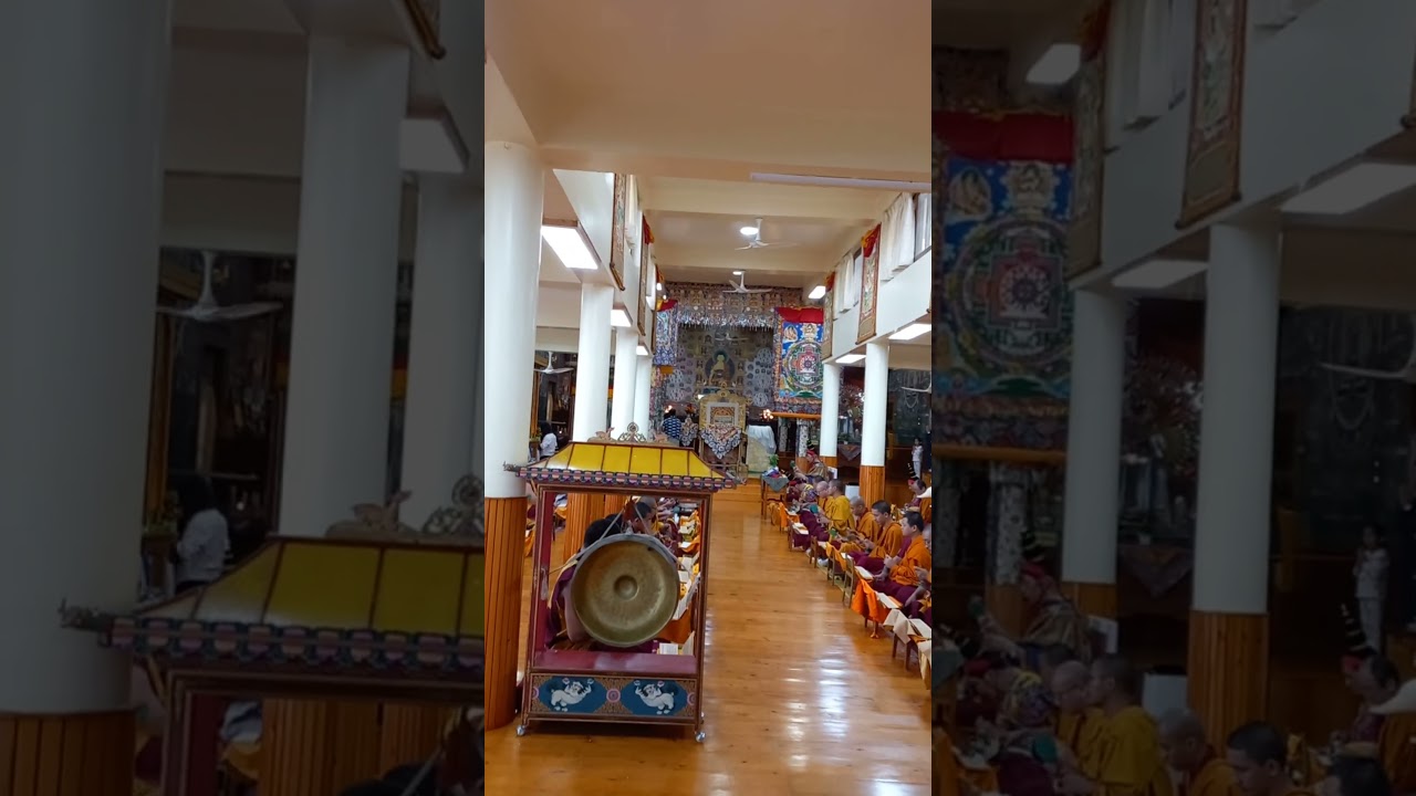 Молебен в храме Далай Ламы. Дхарамсала.