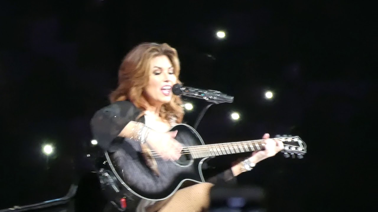 SHANIA TWAIN singing you're still the one NOW TOUR 2018 live concert YouTube