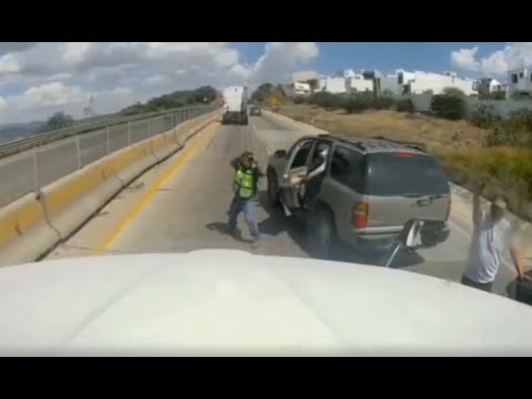 Dashcam Captures Armed Criminals Hijack Truck At Gunpoint On Highway In Queretaro, Mexico