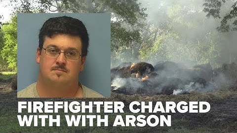 Brandweerman beschuldigd van brandstichting, ontslagen als assistent-brandweercommandant