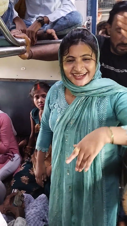 Teri Chunariya Dil Le Gai Viral Instagram video
