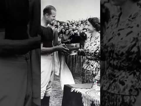 Video: Nilai Bersih Ratu Elizabeth II: Wiki, Berkahwin, Keluarga, Perkahwinan, Gaji, Adik Beradik