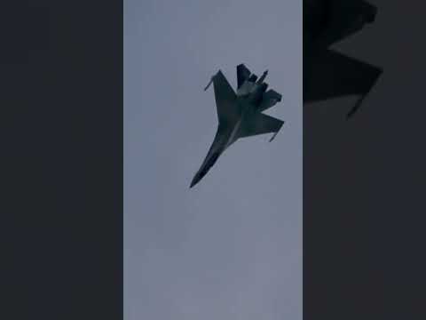 Video Sukhoi Su-35S - youtube