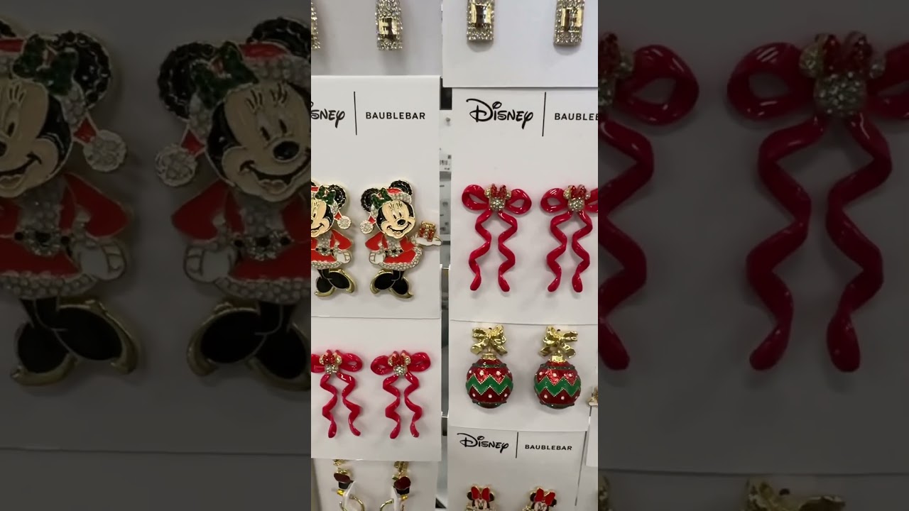 Праздничные серьги Baublebar уже здесь☃️🎄