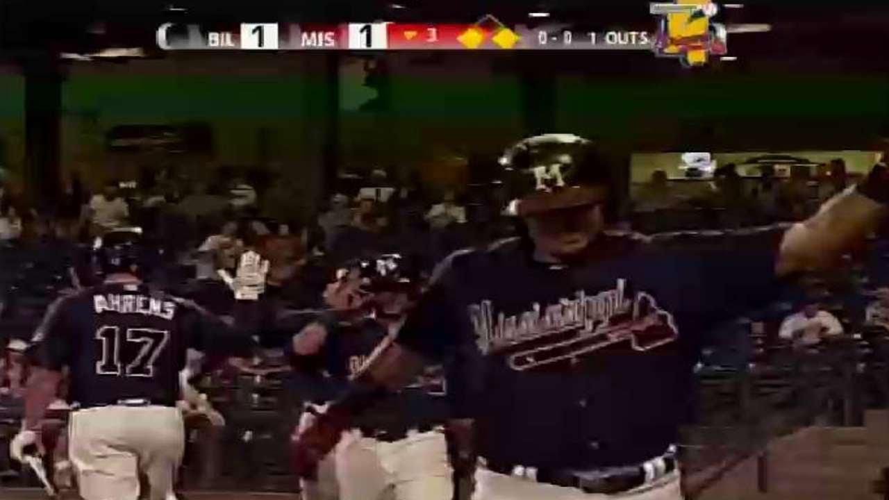 Rio Ruiz homers for the M-Braves