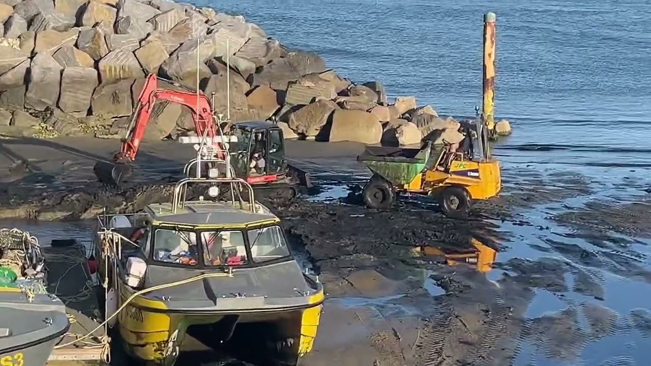 Dredging Ventnor Haven, Isle of Wight
