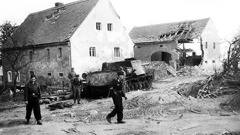 [CoH2][1v1] Propagandacast #1054 [WM]Vindicarex vs [SU]Tomakaze