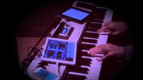 24  Feb  2015 Playing some iOS Synths - 03 by Stefan Gisler