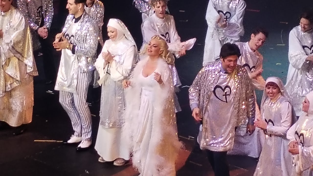 Apáca show tapsrend/Sári Évi / Erkel színház 