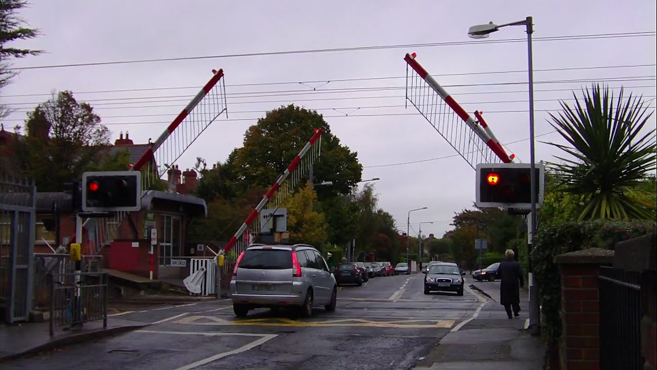 Sandymount Level Crossing