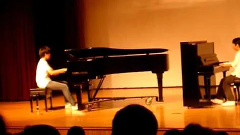 Piano performance by Michael Suh