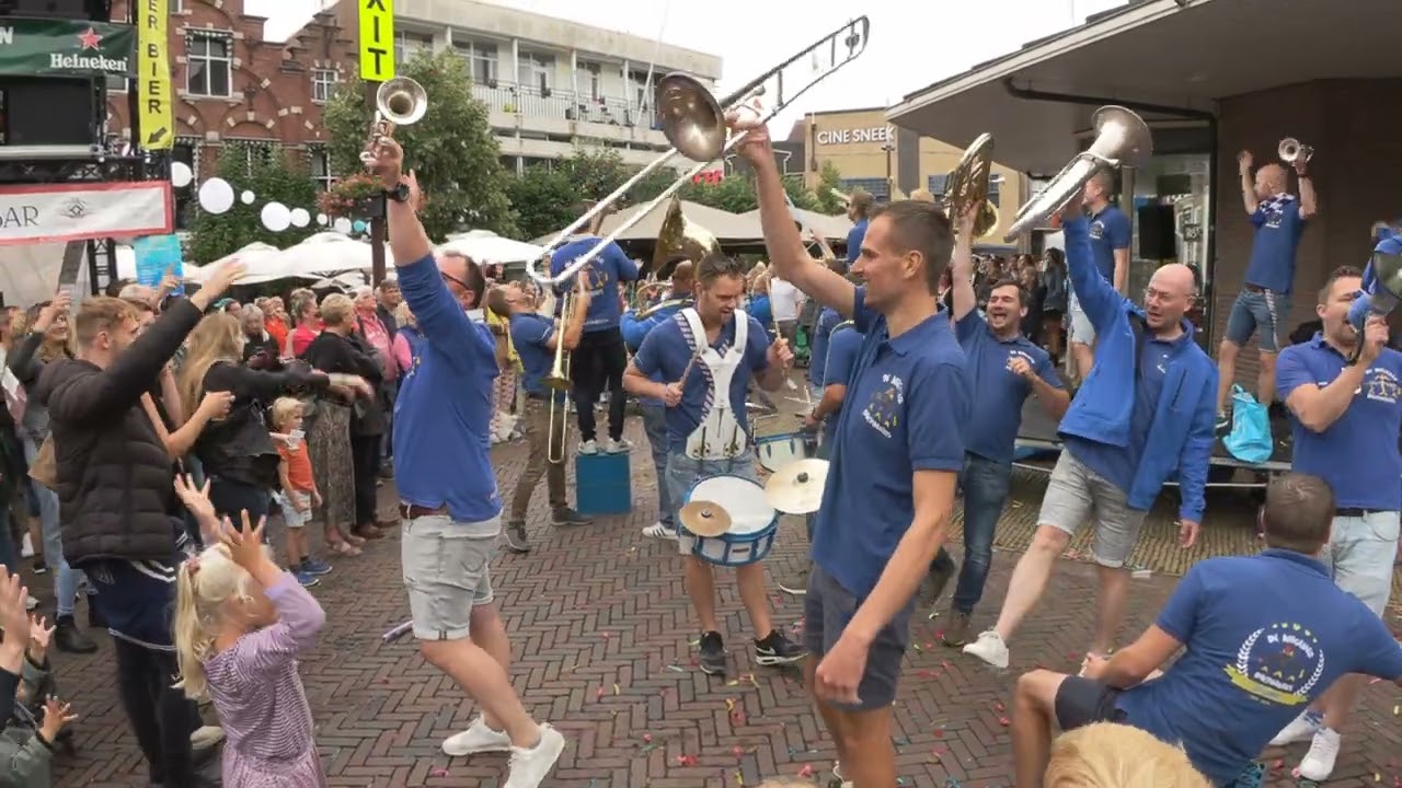 Heegemer Dekdweilers Heeg Set 3 86ste  Sneekweek 6 augustus 2023 Sneek  (FR) NL