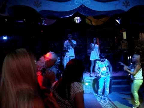 Букет из белых роз (Эльмаз 2013)