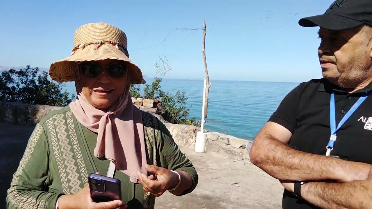 فوق المغارة العجيبة بالأوقاس (بجاية). 