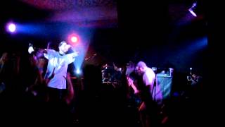 Deez Nuts - DTD/Your mother should've swallowed you (live in Fabrica 2012)