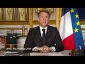 Macron insta a los prefectos a "prohibir ciertas reuniones" tras la "violencia desenfrenada"