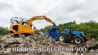 Watch As This Jcb 140X Lc Digger Masterfully Feeds The Herbst Agri Crush 900 In Minutes