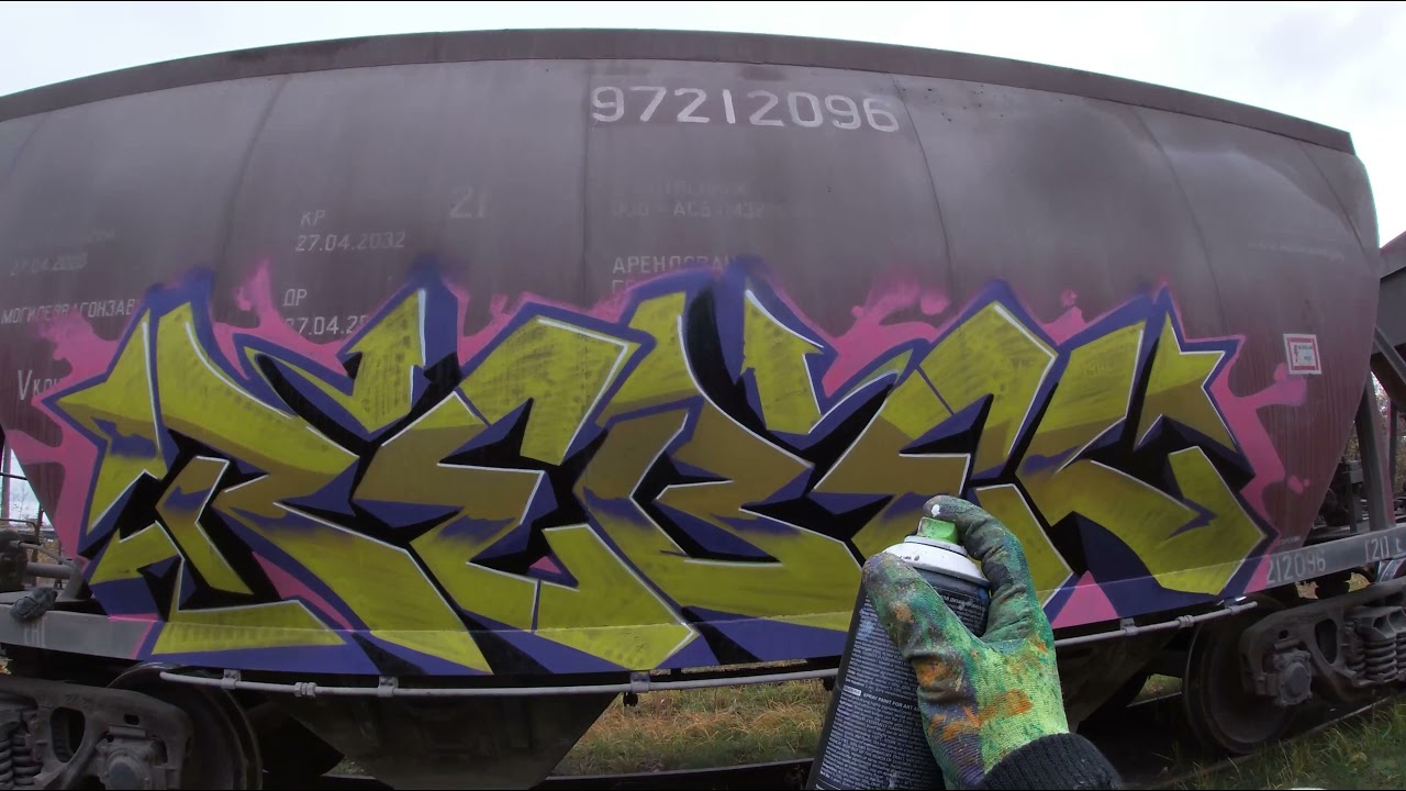 Graffiti Bombing. Freight train / Tagging / Handstyle / Rebel813 4K