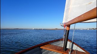 Lugsail dinghy in the Creeks