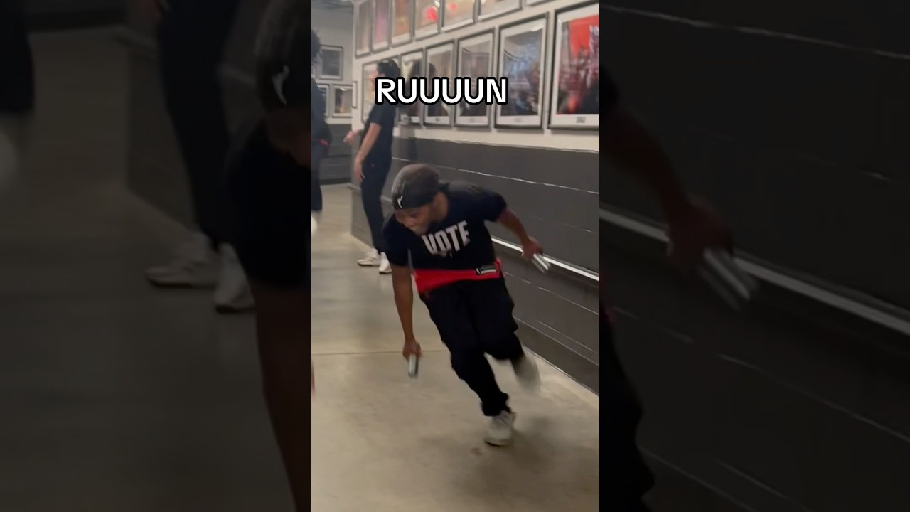 a&rsquo;ja, syd, and Kate Martin before playing @nyliberty 🤣#wnba #basketball #womensbasketball