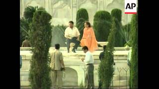 APTN's wrap of Pakistan's president visiting the Taj Mahal
