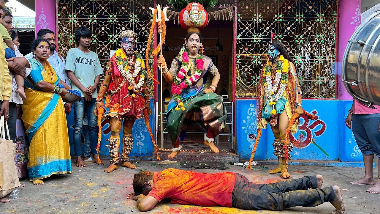 Rakesh Bonam Anna At Balkampet Yellamma Bonalu 2025 | Rakesh Bonam Dance At Balkampet Bonalu 2025