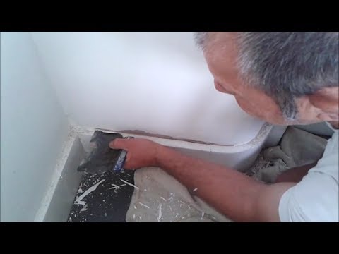 Paint Cracking And Peeling Off Ceiling And Walls Youtube